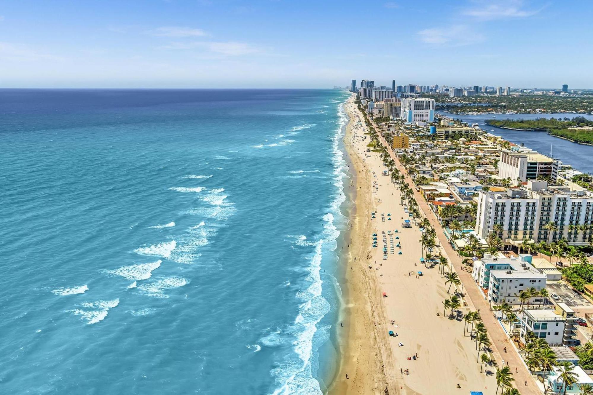 Beachfront & Pool Near Marriott Hollywood Beach Exterior photo